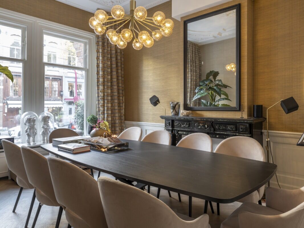 Decorative wallcovering in a residential interior